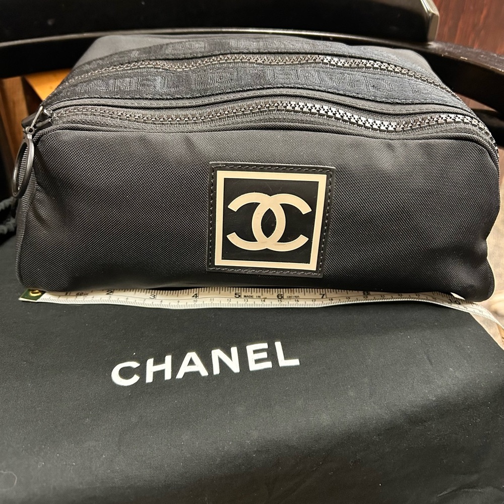 NWOT CHANEL Authentic RARE Sport Line Dopp Toiletry Travel Dust Bag Black Nylon